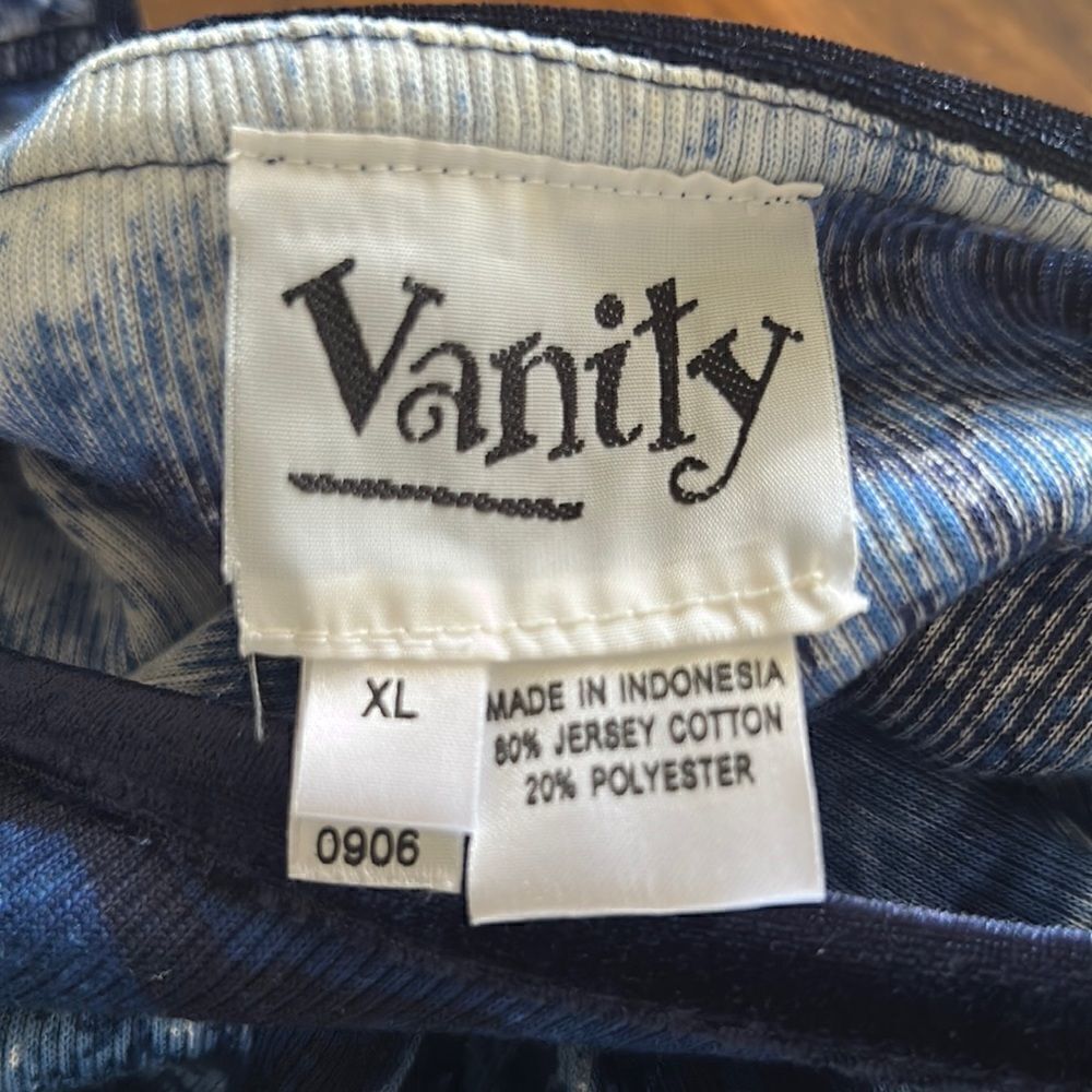 VanityTop   - Picture 8 of 11